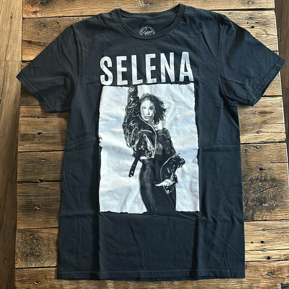 Selena shirt